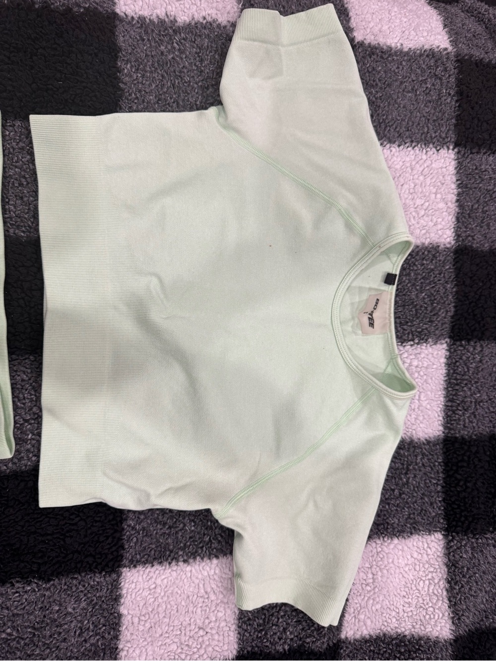 Matching Set - Short Sleeve Gym wear Top and Bottom in Light Mint